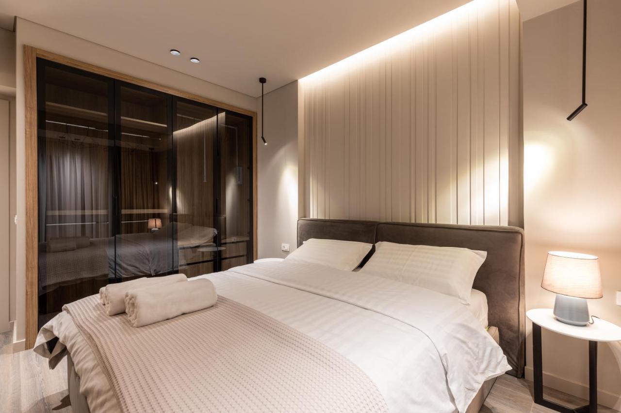 Night Inn Tirana Zewnętrze zdjęcie