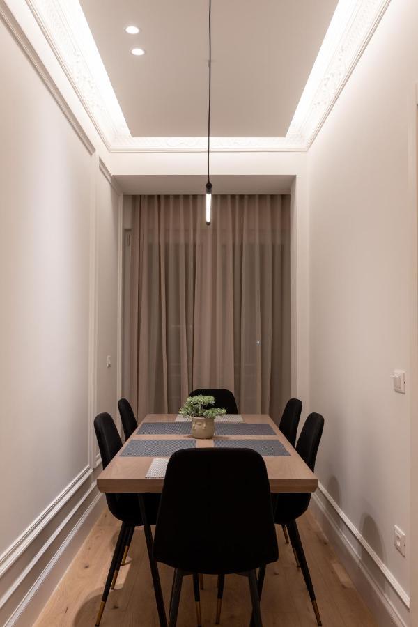 Night Inn Tirana Zewnętrze zdjęcie